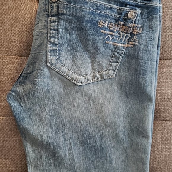 Jeans - Miss Me Skinny Signature Embroidered Cuffed - Size 27 - Picture 1 of 6